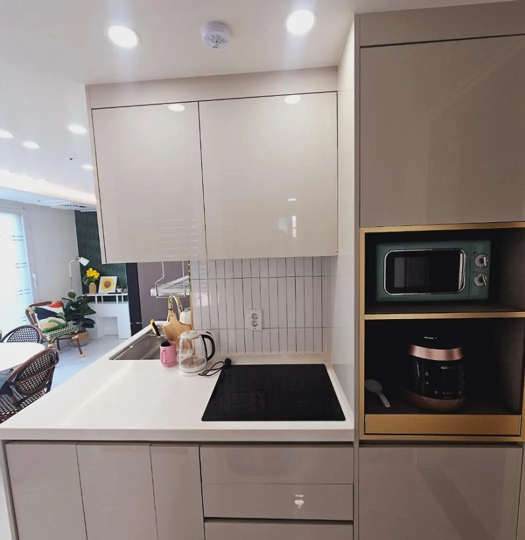 Urban Terrace Suite House Seoel