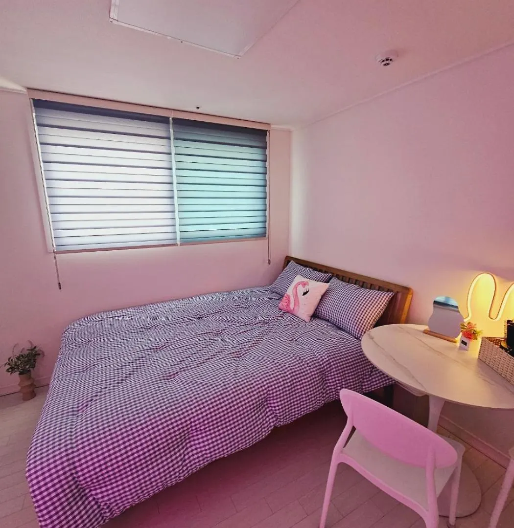 Urban Terrace Suite House Seoel Appartement