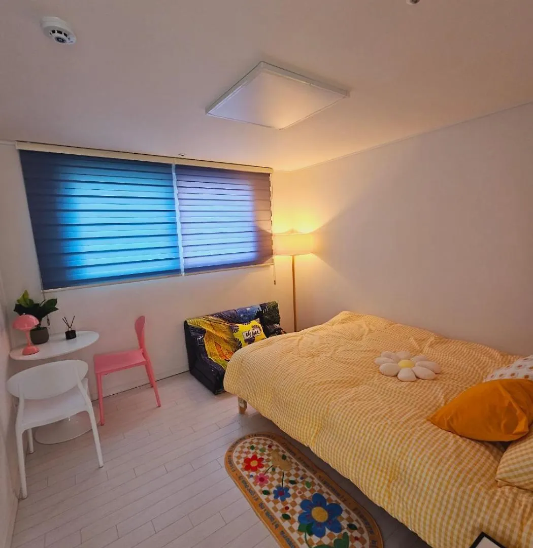 Urban Terrace Suite House Seoel