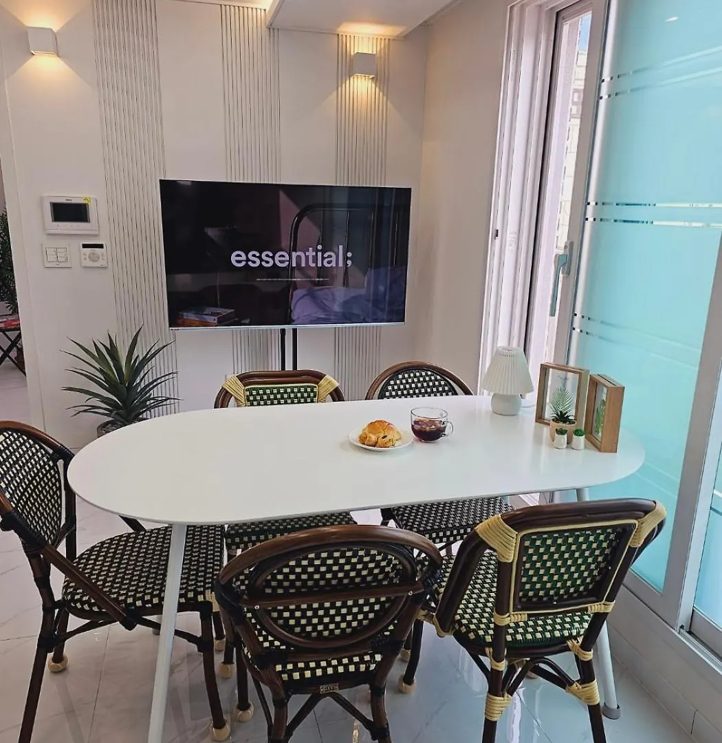 Urban Terrace Suite House Seoel 0*,