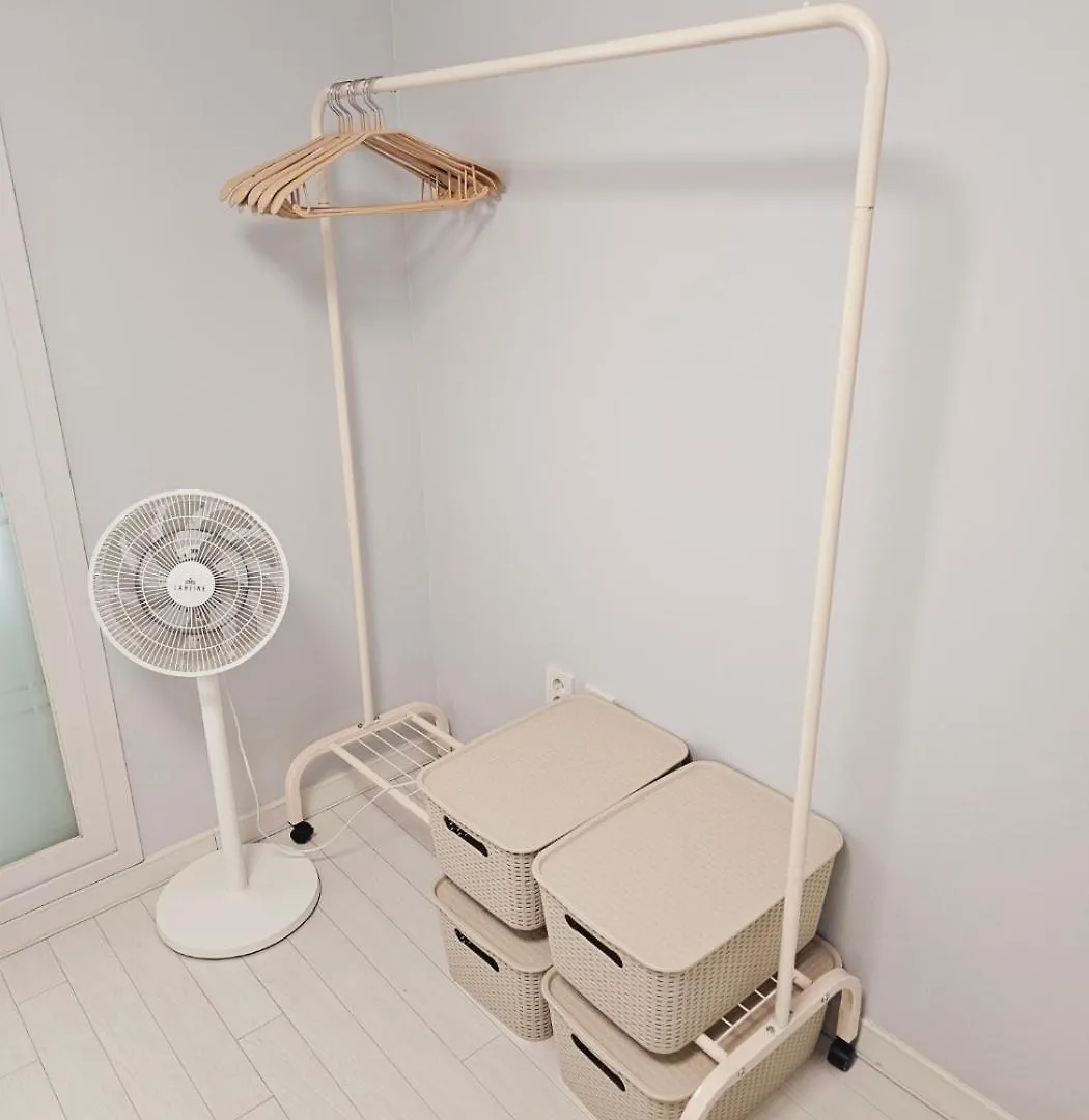 Urban Terrace Suite House سيول شقة