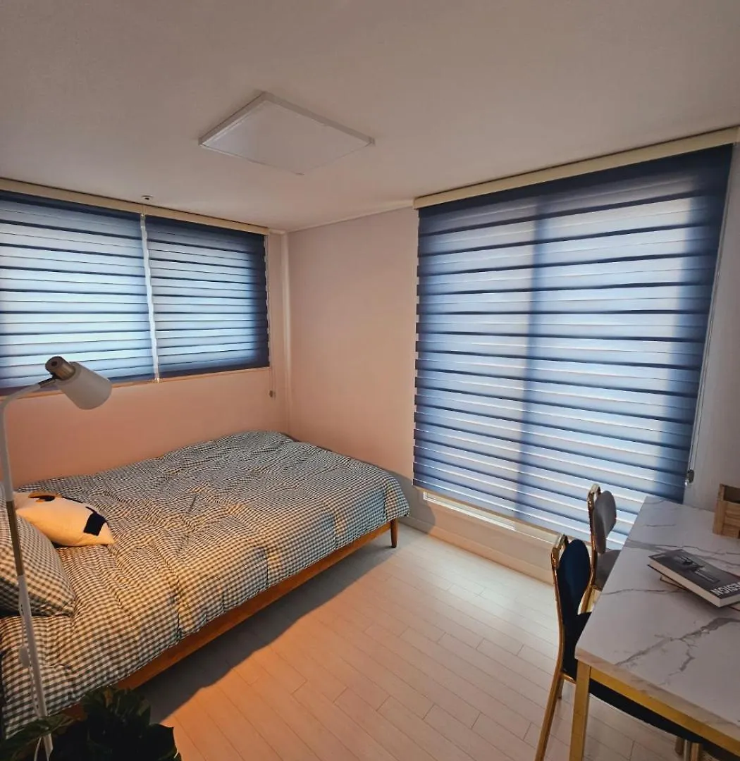 Urban Terrace Suite House سيول