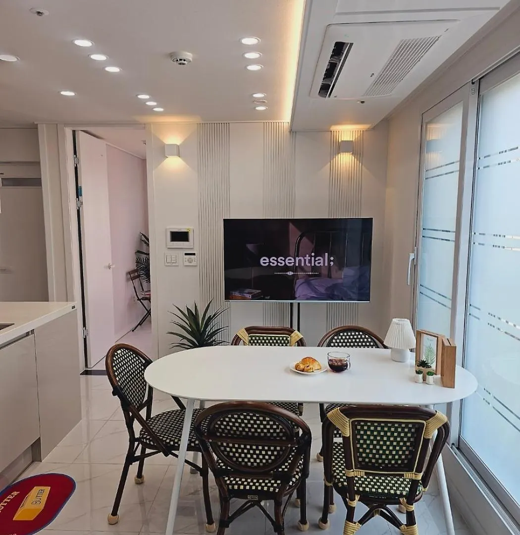 Urban Terrace Suite House Seoel